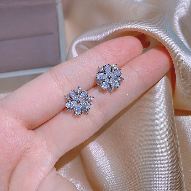 Zircon Flower Necklace & Earrings Set – Elegant Jewelry Set