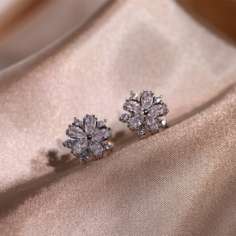 Zircon Flower Necklace & Earrings Set – Elegant Jewelry Set