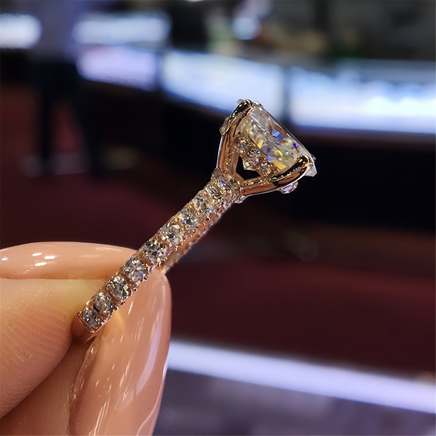 Glam Crystal Ring – Sparkling Women’s Fashion Ring