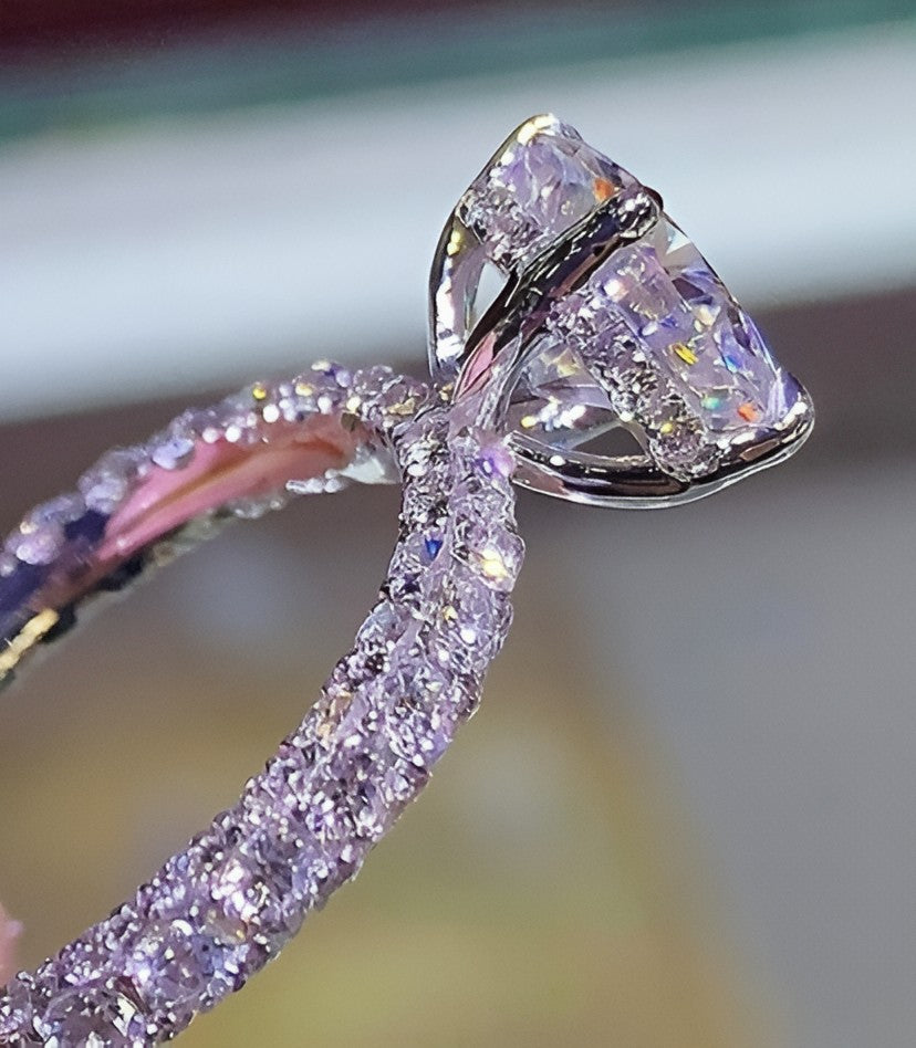 Glam Crystal Ring – Sparkling Women’s Fashion Ring